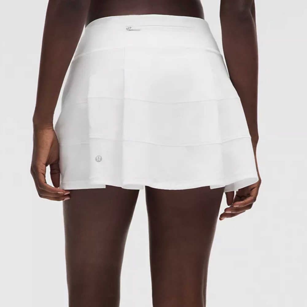 Lululemon 4T Women's White pace rival skirt worn once tournament very nice
